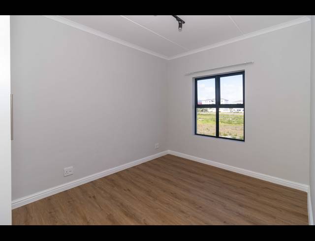 3 BEDROOM APARTMENT TO LET IN SANDOWN